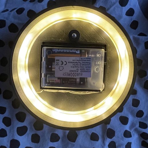 IMG_6090.jpg luminous christmas bauble