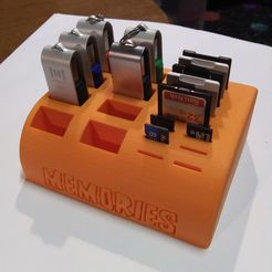 20190529_153723.jpg Free STL file SD, MicroSd and Thumb Drive Caddy / Holder・3D printer model to download