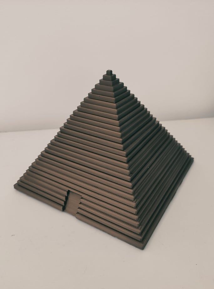 1.jpg STL-Datei pyramid box herunterladen • Design für den 3D-Druck, satis3d