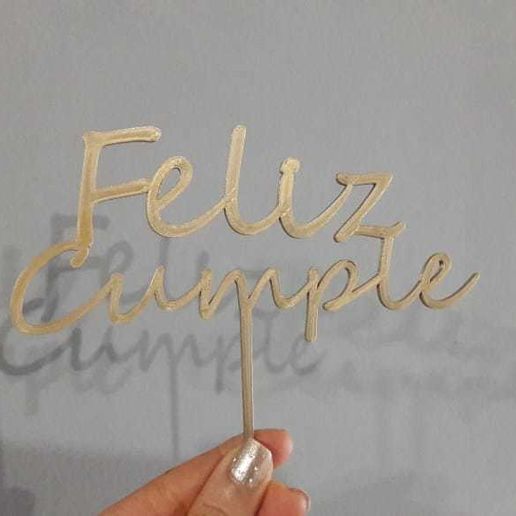 Happy Birthday Topper - 3D model önizlemesi