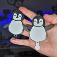 20230507_030850.jpg Pingüino con manos móviles llave colgador ( No necesita hardware)