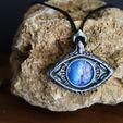 IMG_20211205_132902_112__01.jpg Free 3D file Bloodborne Cosmic Eye Watcher Badge・3D print model to download