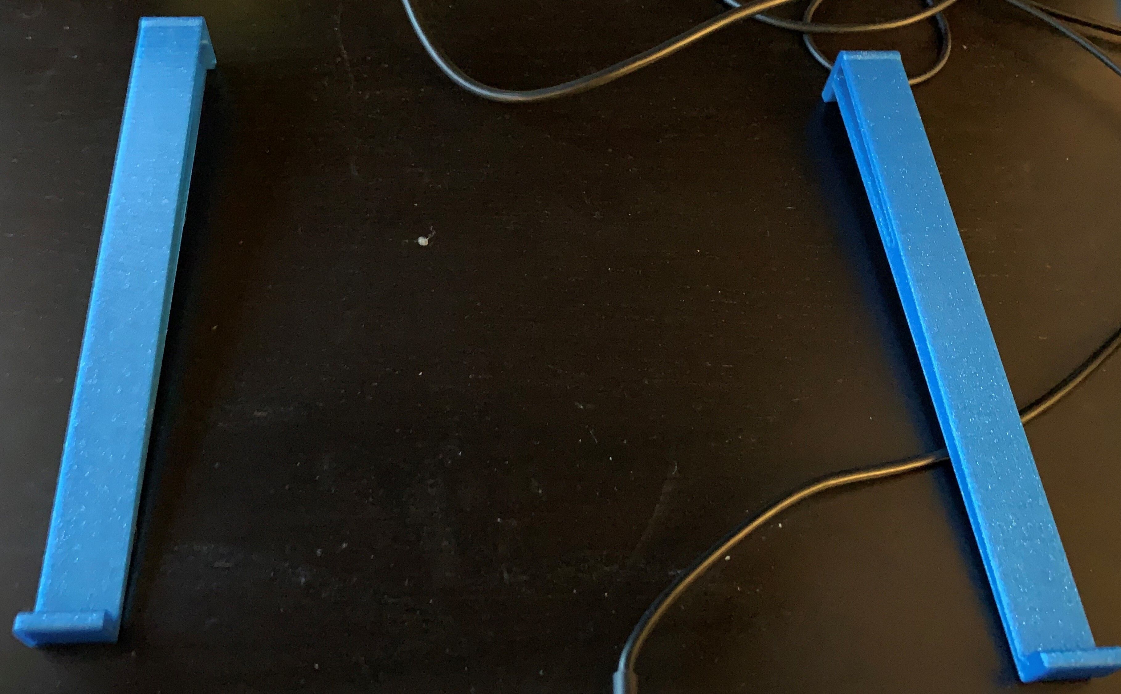 Free STL file Laptop Riser Remix・3D print design to download・Cults