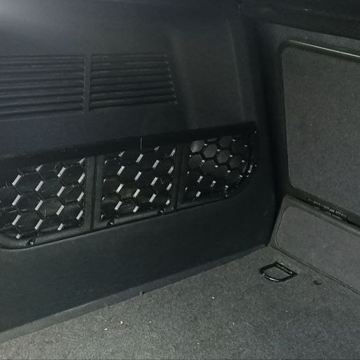 Opel Meriva. Stylish shelf in the trunk. 3D model