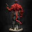 16.jpg Hellboy (1:6 and 1:4 scale)