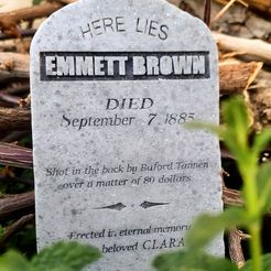 IMG_20210801_070124_2.jpg STL file Emmett Brown grave, Back to the future, SLA, Resin, BTTF 3・3D printable model to download