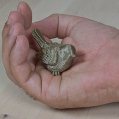 Bird-on-Hand.jpg STL file Cute Fluffy Robin Bird・3D printer design to download