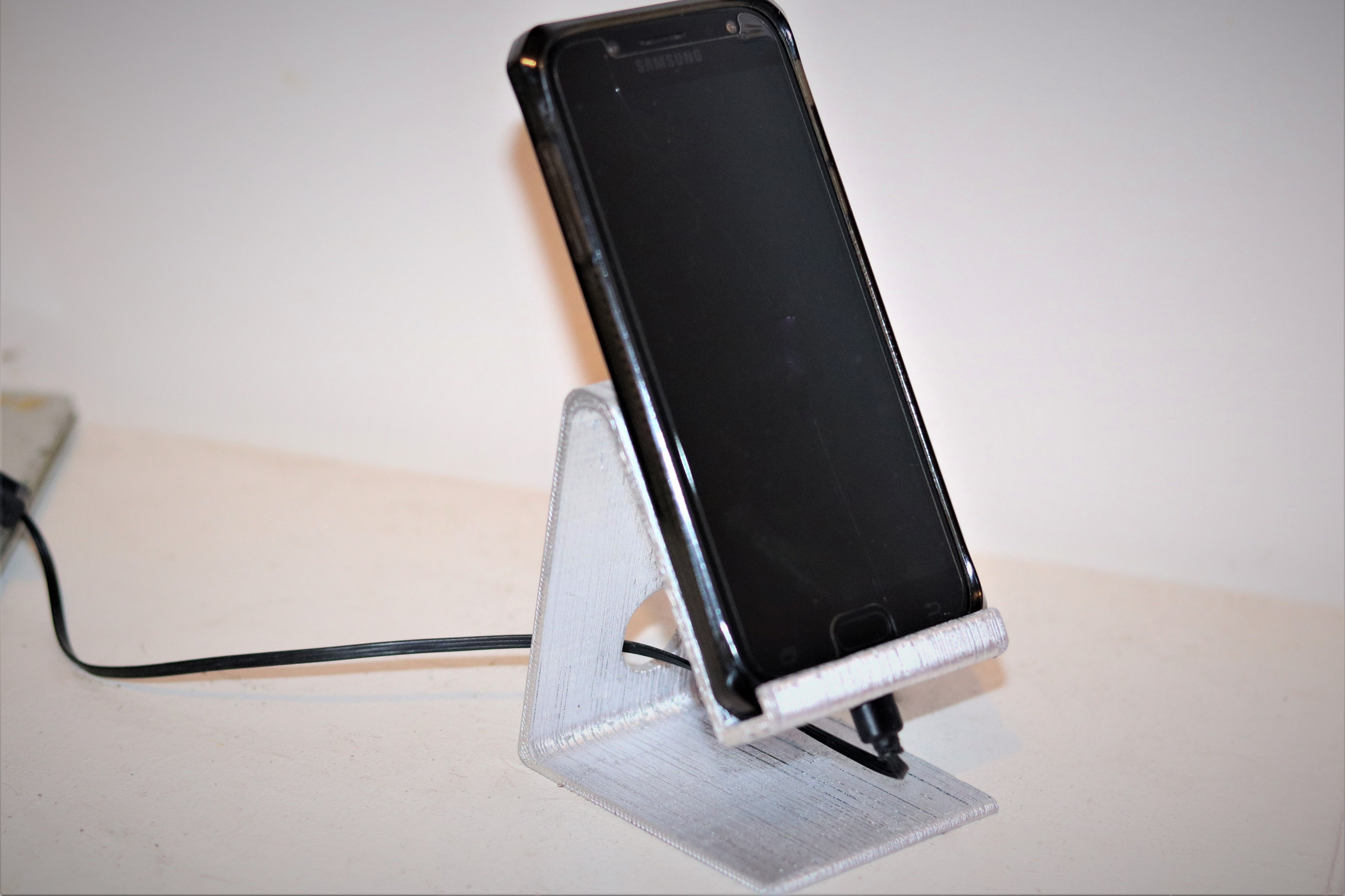 Скачать файл Anna Phone stand • Модель с возможностью 3D-печати ・ Cults