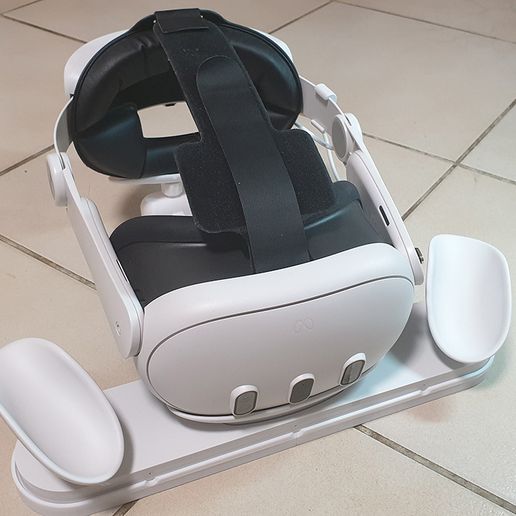 Card Slot How To Add More Storage To Oculus Quest Oculus Vr