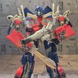 20250509_143321.jpg ROTF Leader Class Optimus Prime upgrade weapons