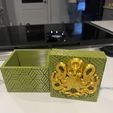 Square textured box