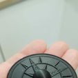 366311180_10227189383974181_3095515786144624355_n.jpg Pirates of the Caribbean Jack Sparrow Magnetic Spinning Compass