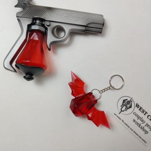 Deadlock Mina cosplay prop: keychain, gun