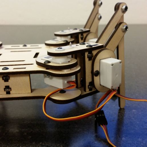 mePed_.01a_-_5.jpg Robot Cuadrúpedo mePed