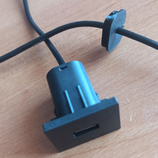 1749918537300.jpg USB Input Adapter Ford Focus, C-max