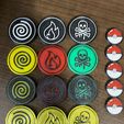 IMG_5727.jpg Pokémon Mini Tin Dice & Damage Holder + Ability patch & Status Coins