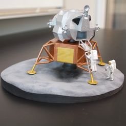 IMG_1001.jpeg Apollo 11 lunar lander simplified legs and base