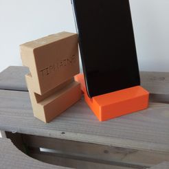 IMG_20220213_173719.jpg STL file Phone holder (first name can be personalized)・3D print object to download, max123