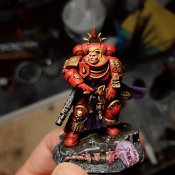 Capitán Kenneth, el Ángel de la Sangre