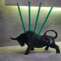 toro1.jpg Бесплатный 3D файл Propelling pencil Bull Bull pencil・Дизайн 3D принтера для загрузки