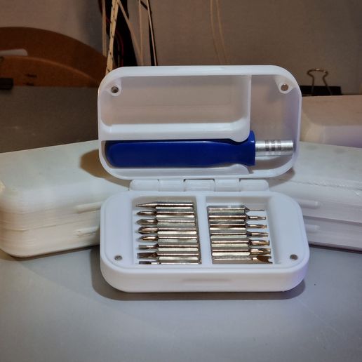 Screwdriver-box-with-bits-and-magnets-3.jpg Easy print in place Screwdriver Box