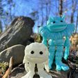 FLEXI PRINT-IN-PLACE STANDING YETI