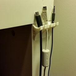 20160225_223242.jpg Cable holder hook guide - multiple copies snap together!