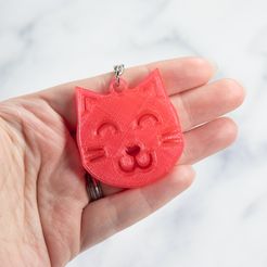 happy-cat-keychain2.jpg Archivo STL Llavero Gato Feliz・Objeto imprimible en 3D para descargar