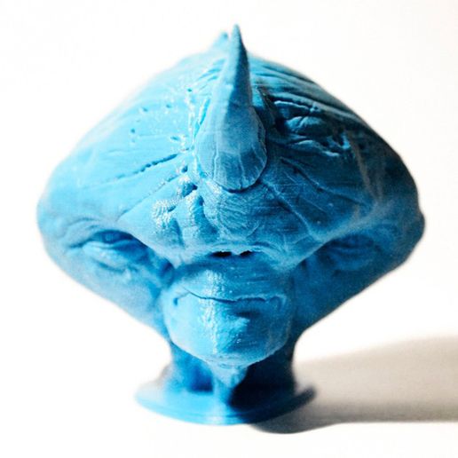 E1.jpg Fichier STL gratuit RhinoMan・Design pour imprimante 3D à télécharger, Sculptor