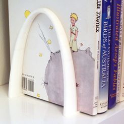 Bookend.jpg Curved Bookend