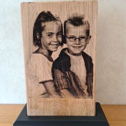 20230328_155106.jpg Holder for wood block engraving