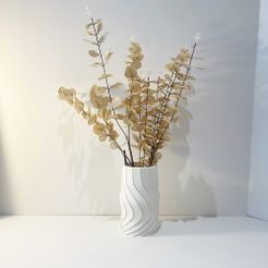 4.jpg Spiral vase for faux flowers.