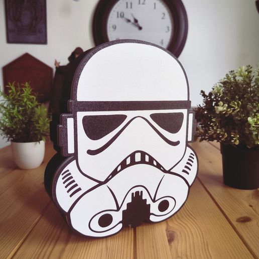 stormteooper.jpg Storm Trooper Lightbox