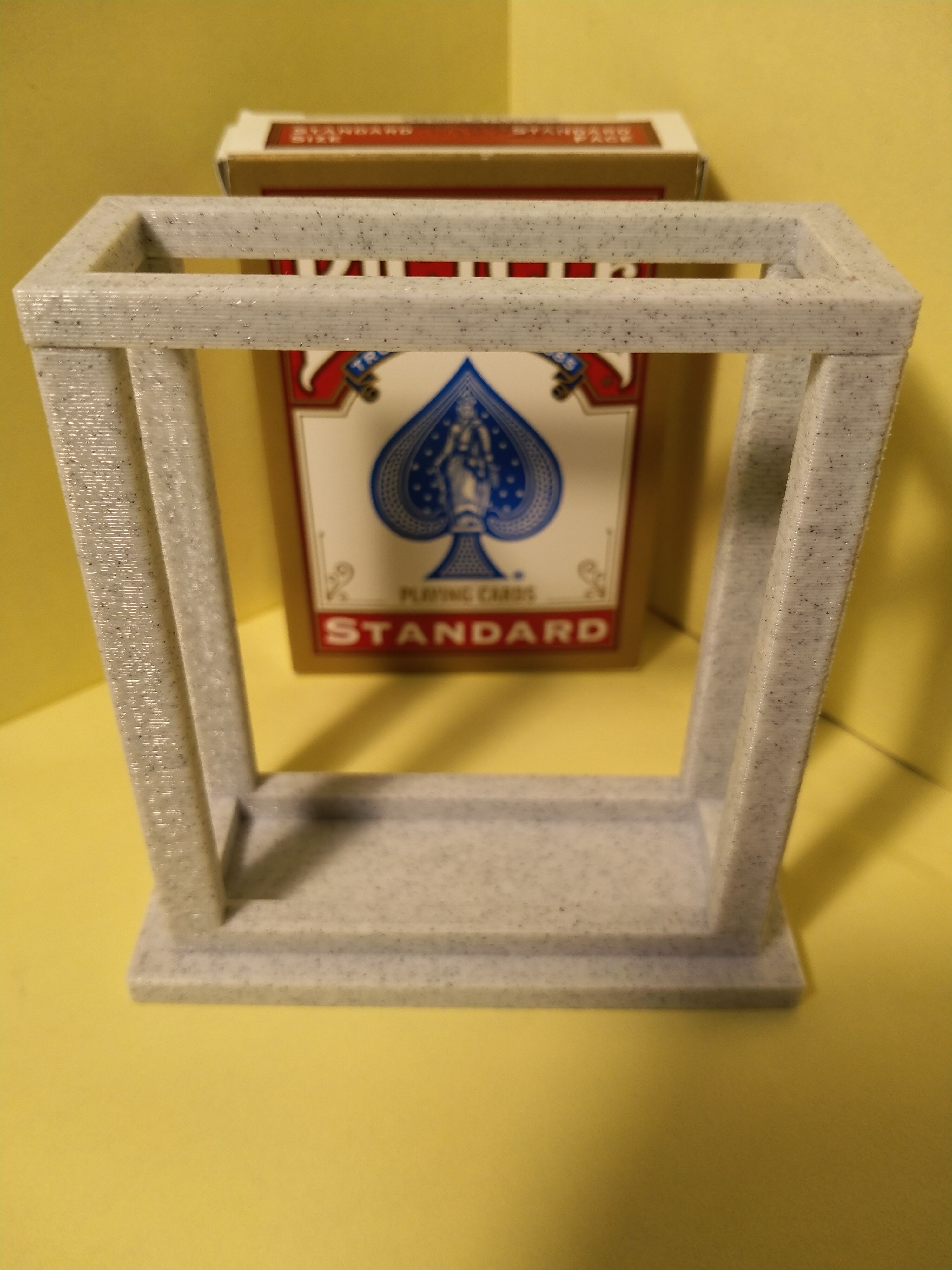 STL file Card Holder・3D print design to download・Cults