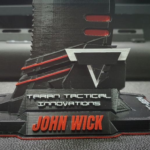 20230404_233004.jpg M4 Ständer Logo Taran Tactical