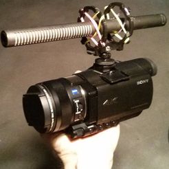 595b8b1240a701a02a5818f9e28786e7_preview_featured.jpg STL-Datei Microphone Shockmount for Camera Shoe / Tripod / Stand kostenlos・Vorlage für den 3D-Druck zum herunterladen