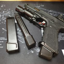 20200109_184844.jpg STL file GLOCK BASEPLATE (MAGAZINE HEEL)・3D print design to download