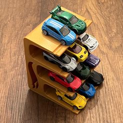 WhatsApp-Image-2023-10-02-at-18.56.52.jpeg Archivo STL Hot Wheels Diecast 1/64 Escala Car Stand Display Estante para 12 coches・Diseño imprimible en 3D para descargar