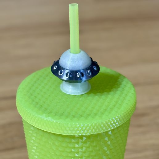 IMG_5424.jpg UFO Straw Topper