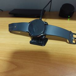 20221020_205603.jpg Galaxy Watch 4 charging stand