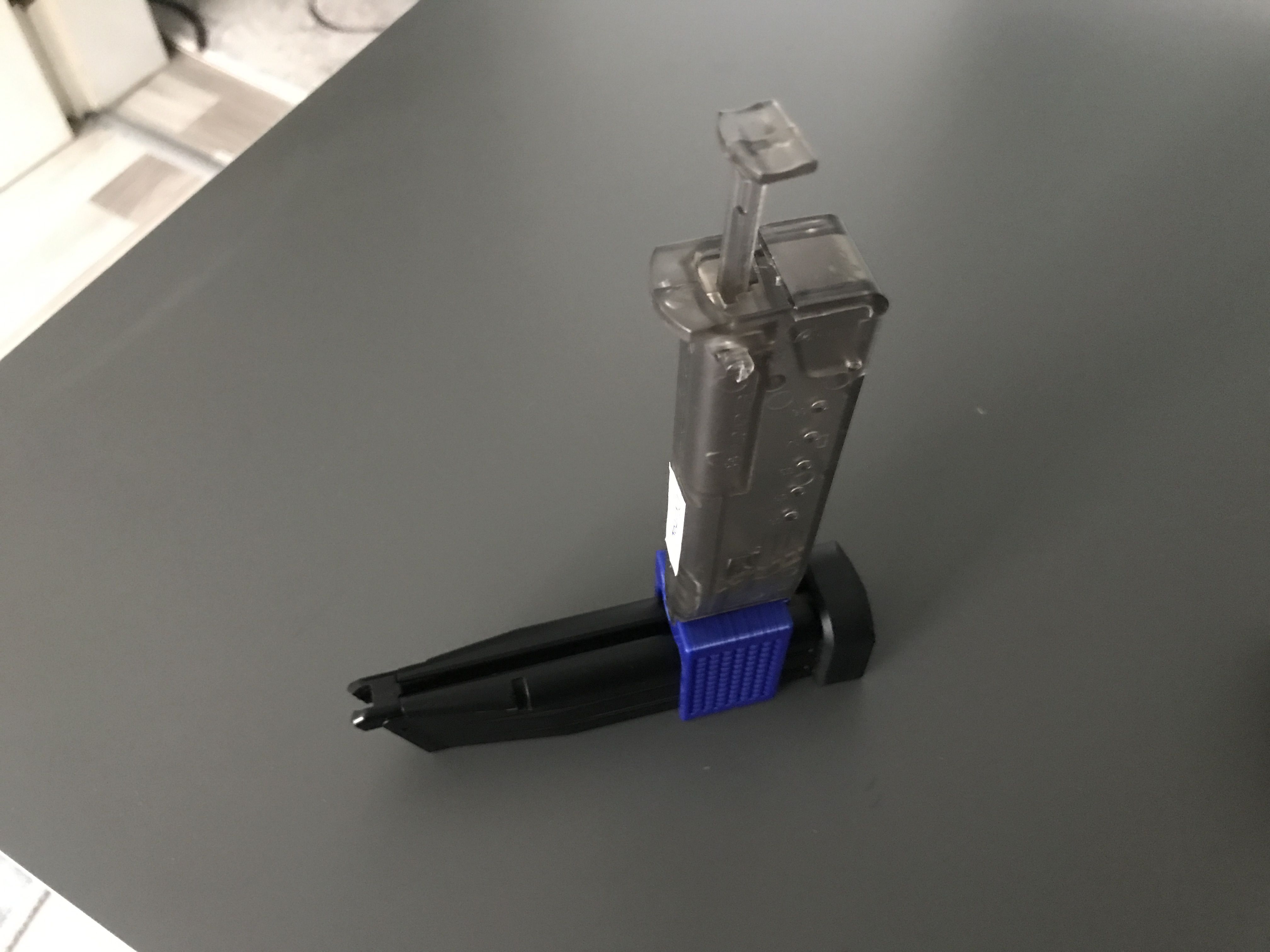 Descargar archivo STL Airsoft Magazine Smart Loader Adaptador universal