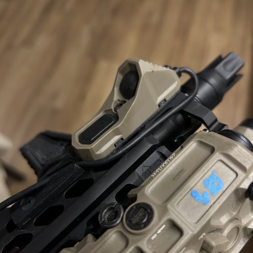 IMG_0620.jpeg [AIRSOFT] Bouton WADSN Axon MLOK et montages RIS