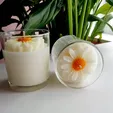 Daisy_58e76861-80ab-43aa-ba82-26acfe2495ca.webp Vela floral Daisy 01