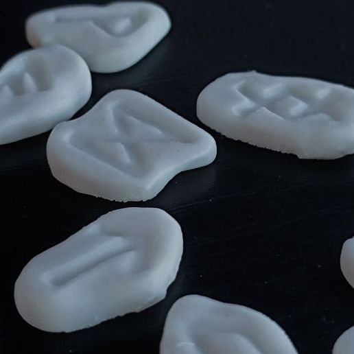 photo_2024-08-15_21-42-59.jpg Nordic rune stones