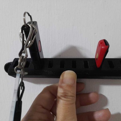 Wall mounted USB flash drive holder - 3D model önizlemesi