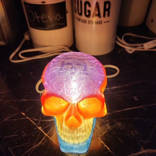 IMG_20230904_122538.jpg Celtic Crystal Skull Lamp