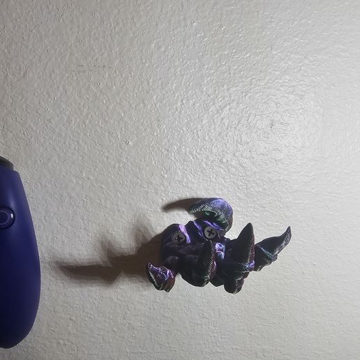 20250413_160500.jpg Dualshock 5 (Playstation 5 controller) wall holder.
