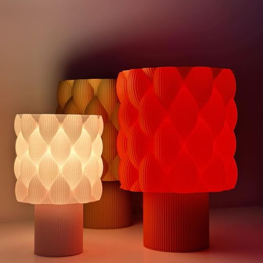 minimalist-hot-modern-3D-printed-lamp.jpg Lampe à poser KRALOVNA