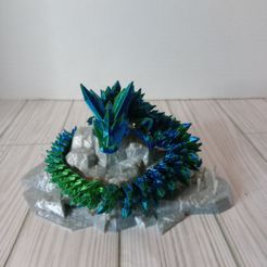 IMG_20231016_200625.jpg Articulated Dragon Stand Holder Display Defensive Rock Formation with Punji Sticks! Perfect for Dragons, Characters, and Figurine displays. RPG tabletop holder or articulated and flexi stand. One piece print in place.