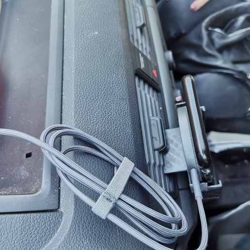 bmnbvmn.jpeg Автомобильный держатель телефона с беспроводным зарядным устройством